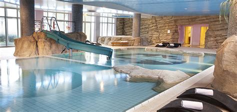 Activities at Vienna House Dream Castle Hotel .